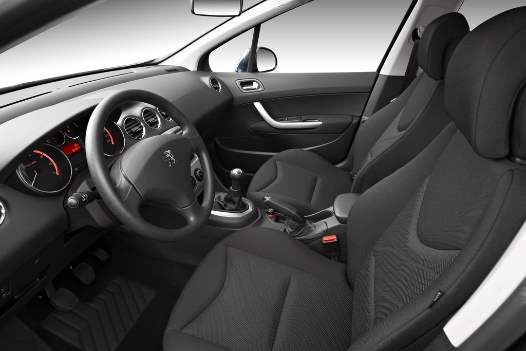 Peugeot 308 fährt 1689 Kilometer mit einer Tankfüllung