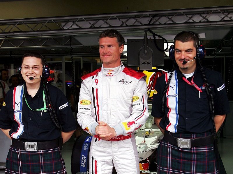 Red Bull in freien Trainings gut unterwegs: Ein historischer Freitag