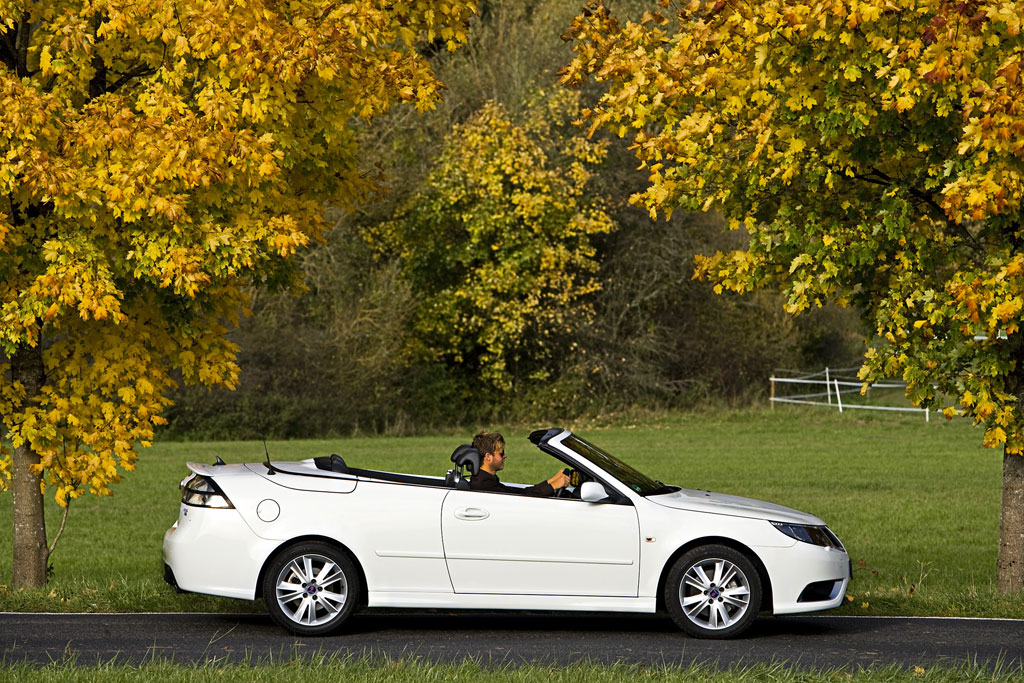 Saab 9-3 Cabrio – Der Herbst ist farbenfrohSaab 9-3 Cabrio – Der Herbst ist farbenfroh