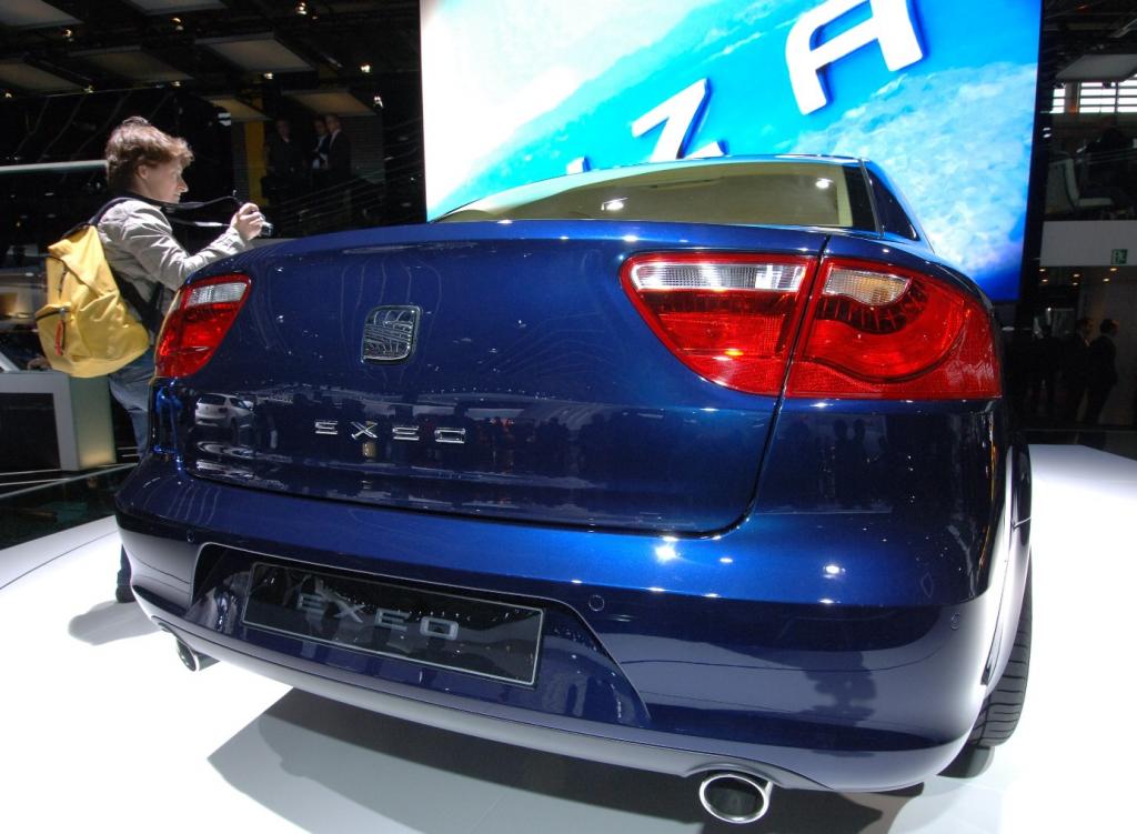 Seat zeigt in Paris den ersten Exeo