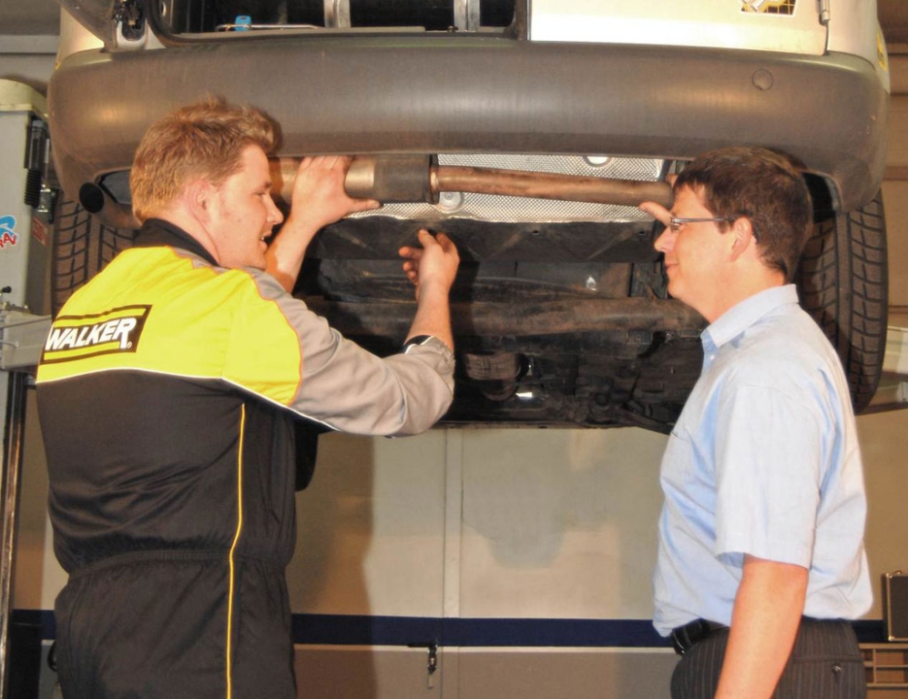 Tenneco: Je älter das Auto, desto billiger die Reparatur