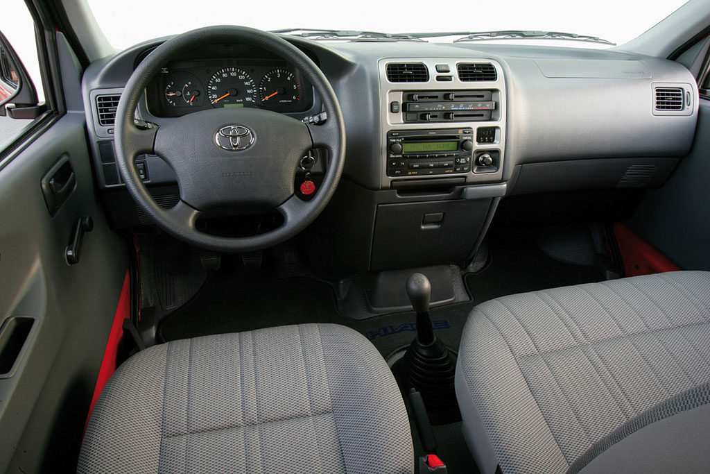 Toyota Hiace GL jetzt auch mit Allradantrieb