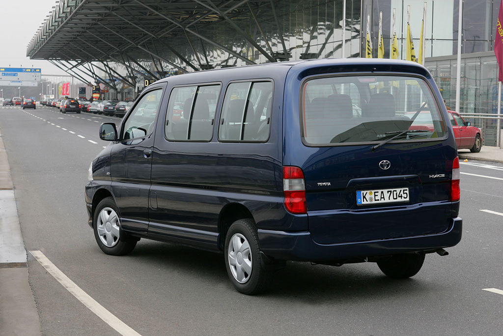Toyota Hiace GL jetzt auch mit Allradantrieb