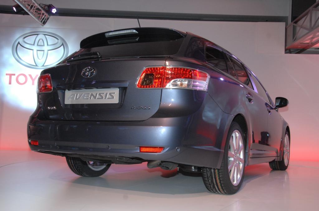 Toyota präsentiert den neuen Avensis