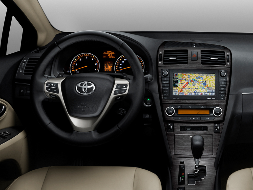 Toyota stellt den neuen Avensis vor