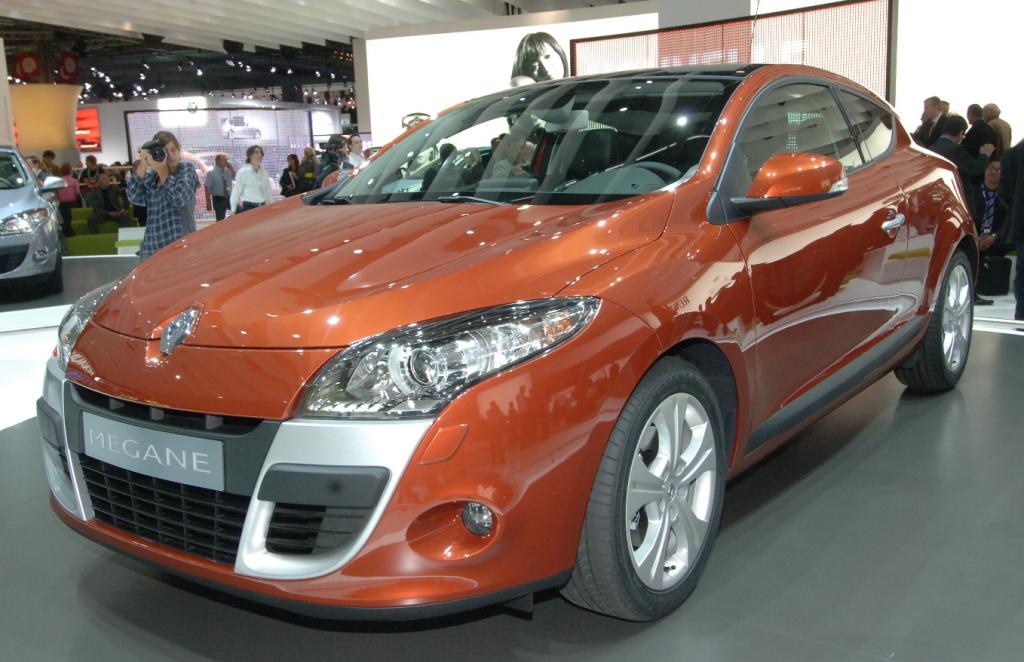 Vier neue Modelle und zwei Studien bei Renault