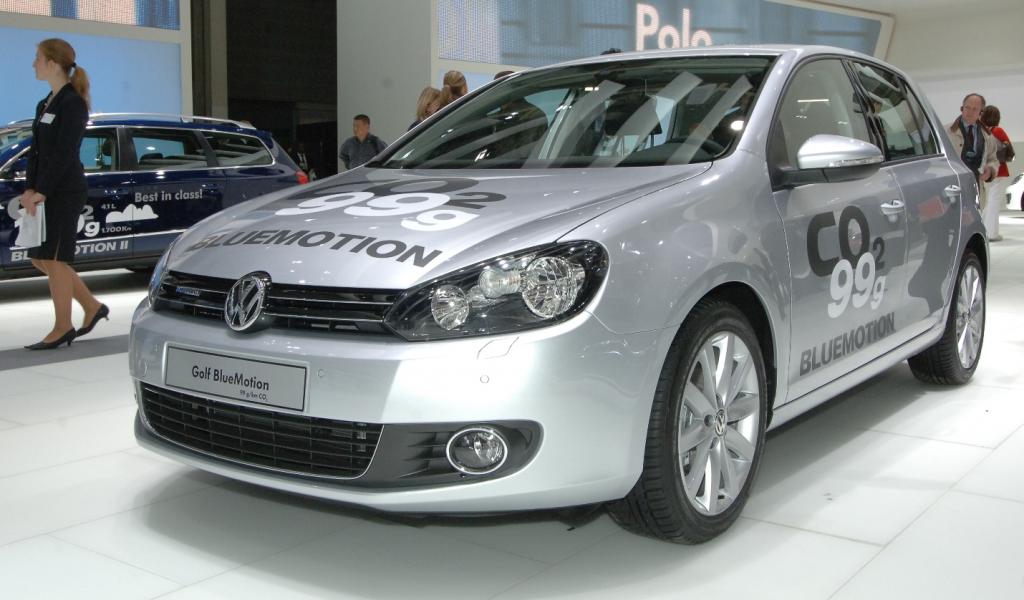Volkswagen in Paris sparsam und sportlich
