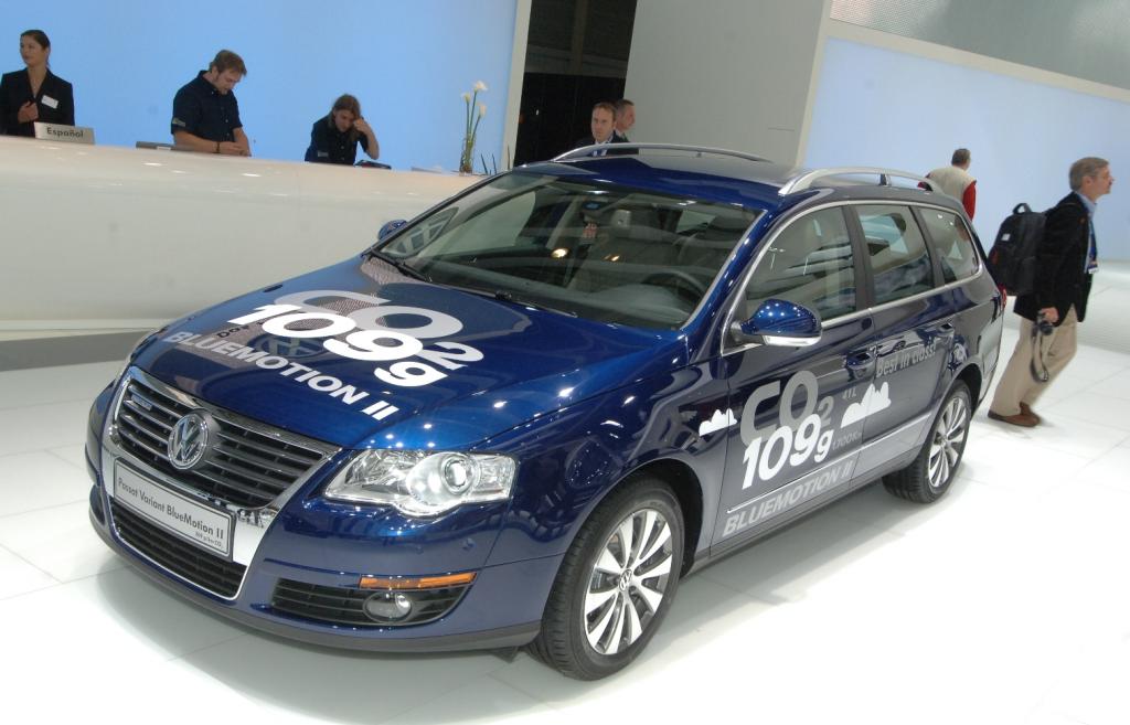 Volkswagen in Paris sparsam und sportlich