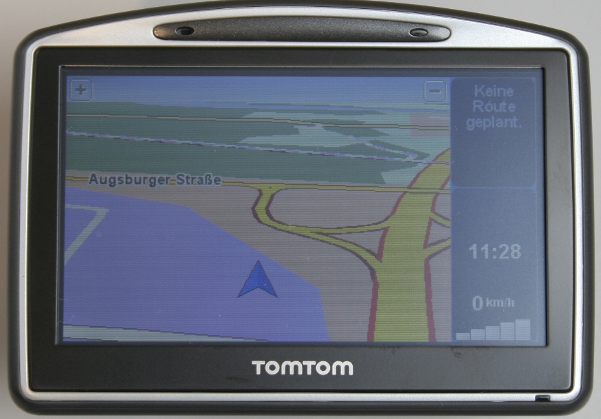 ADAC testet zwölf mobile Navigationsgeräte