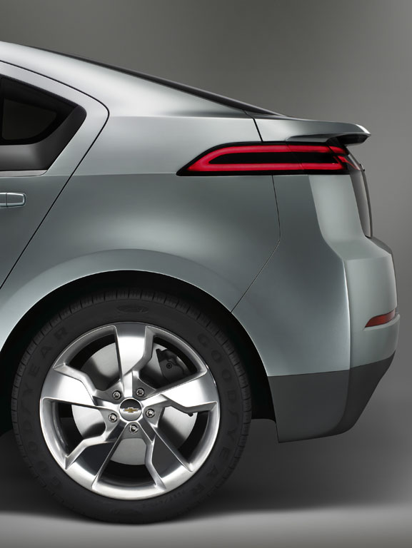Ausstellung über Elektro-Autos zeigt GM EV1 