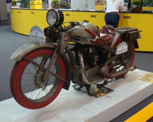 Das Motorrad mit dem Opel-Blitz: 80 Jahre Motoclub 