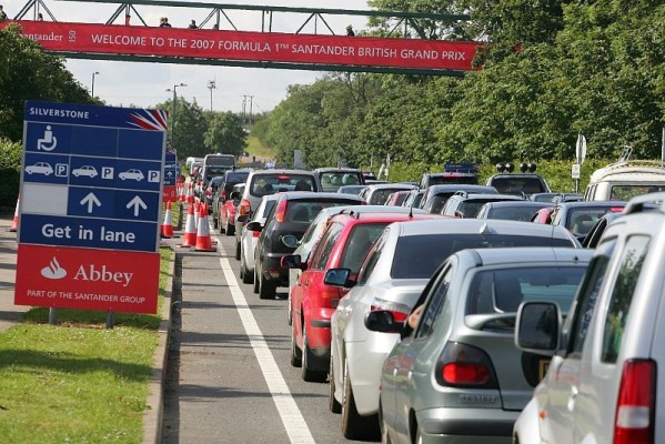 Donington 2010 autofrei: Anreise mit Bus und Bahn