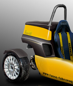 Fuoss 01 | Offener Einsitzer mit Mittelmotor
