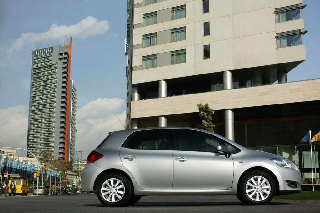 Neuer Benzinmotor für Toyota Auris 