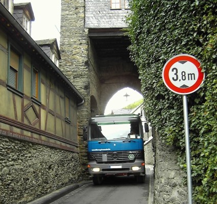 Personenwagen-Navis gehören nicht in den Brummi