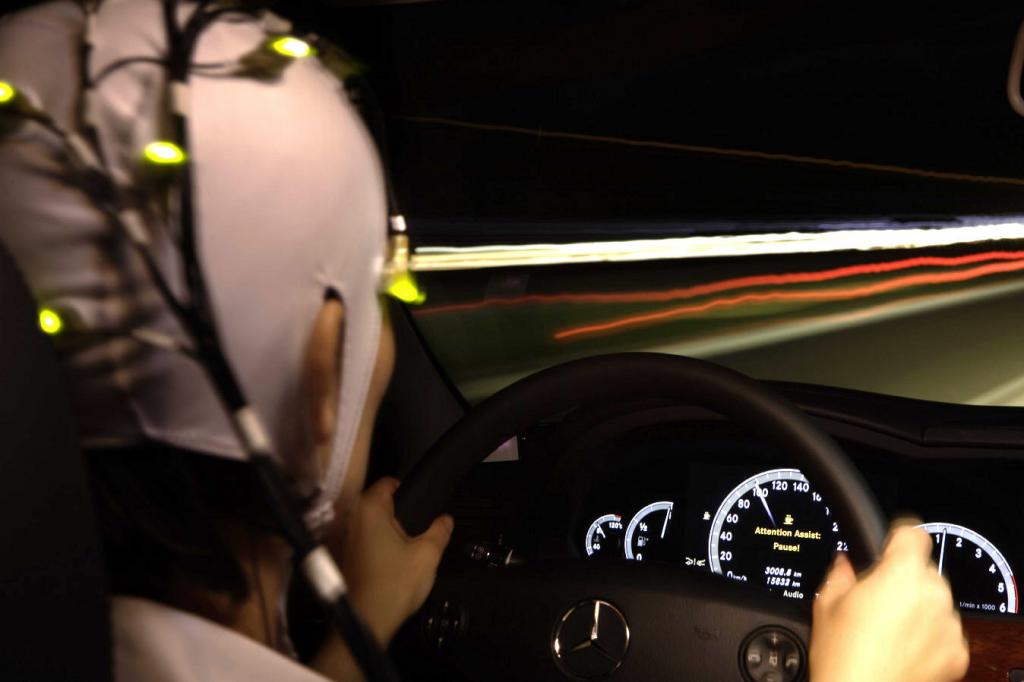 Schlaue Autos für müde Fahrer 
