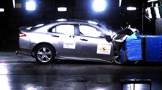Siebenmal fünf Sterne im Crashtest