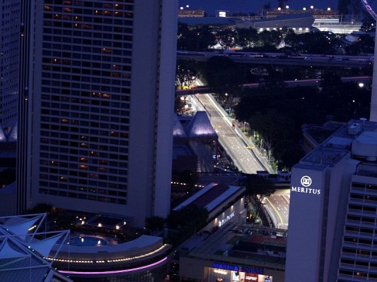 Singapur als beste Strecke 2008 geehrt: Tost wird bester Teamchef
