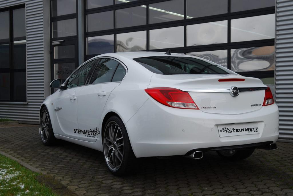 Steinmetz präsentiert getunten Opel Insignia 