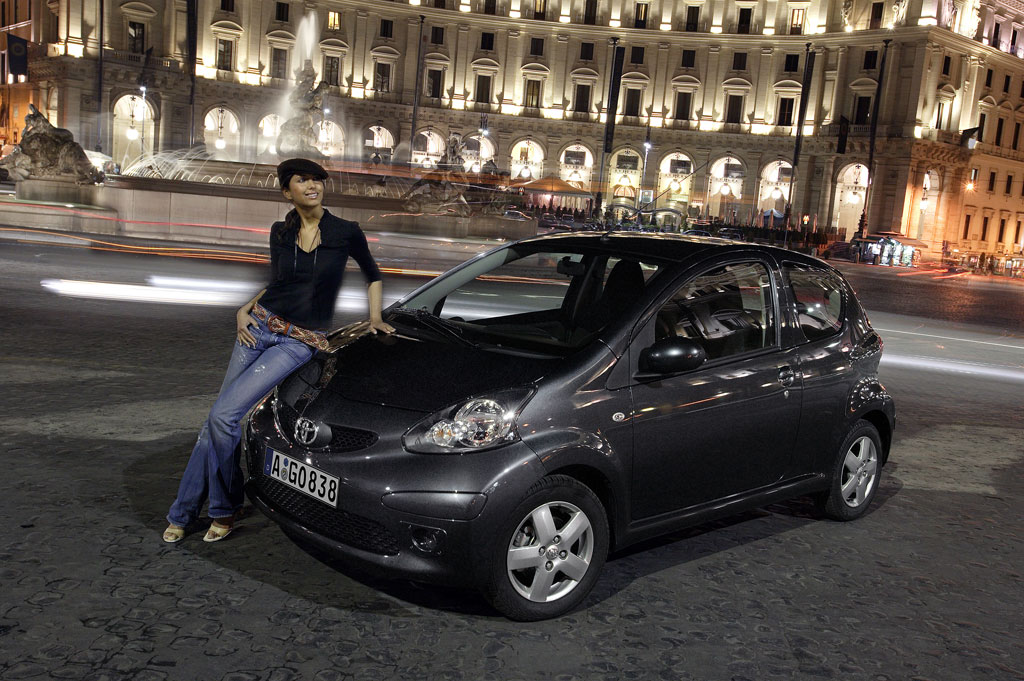 Toyota zeigt überarbeiteten Aygo in Bologna 