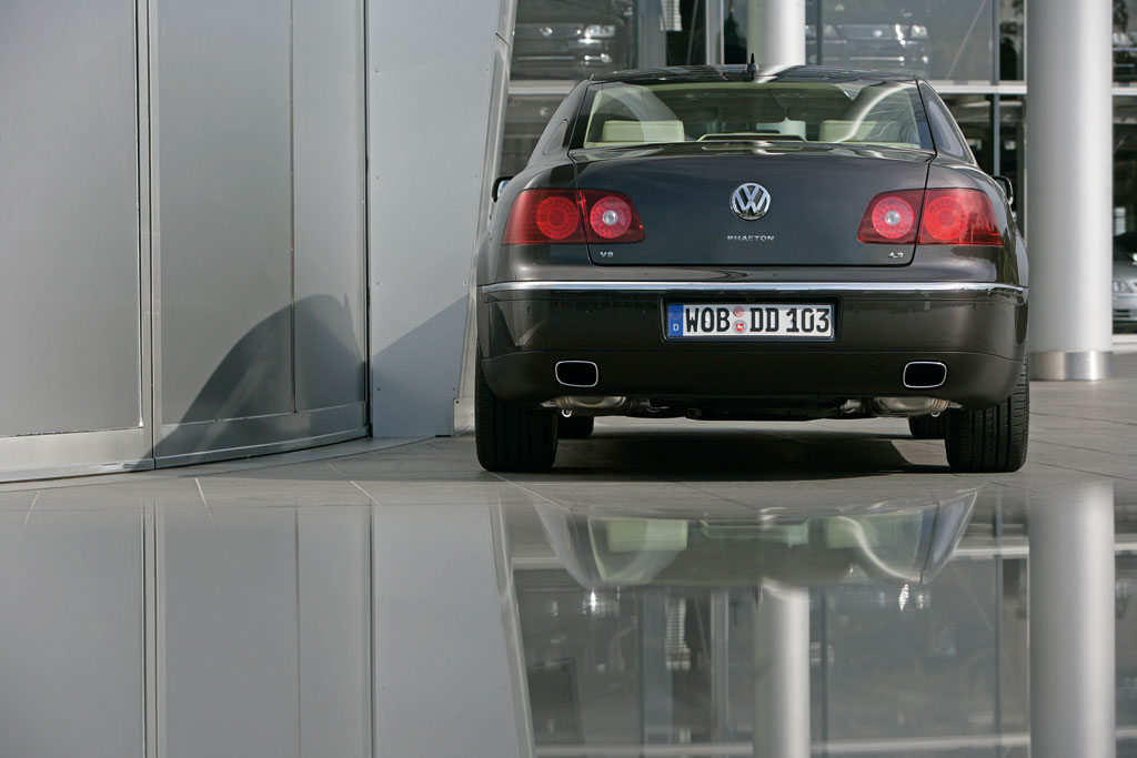 VW Phaeton mit mehr Leistung für Infotainment und Antrieb