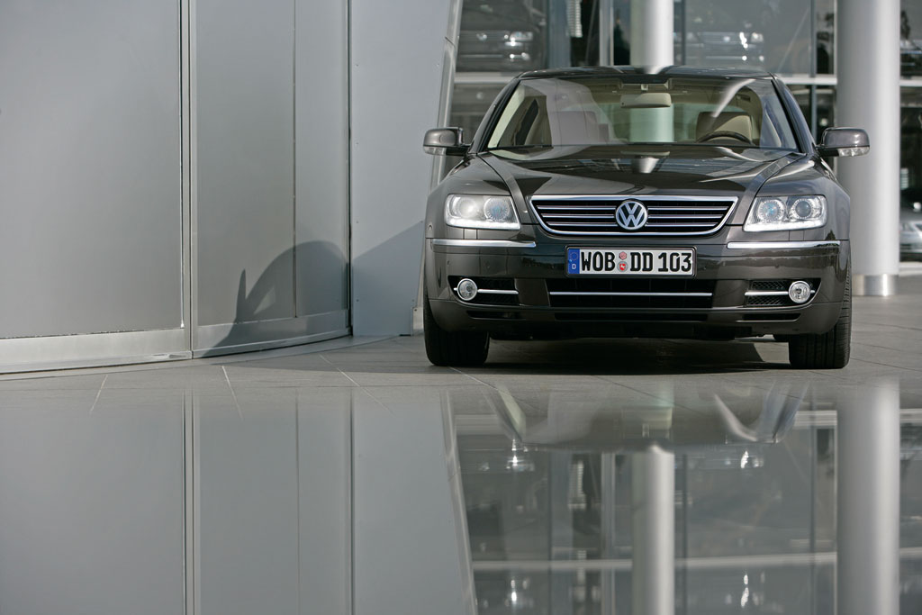 VW Phaeton mit mehr Leistung für Infotainment und Antrieb