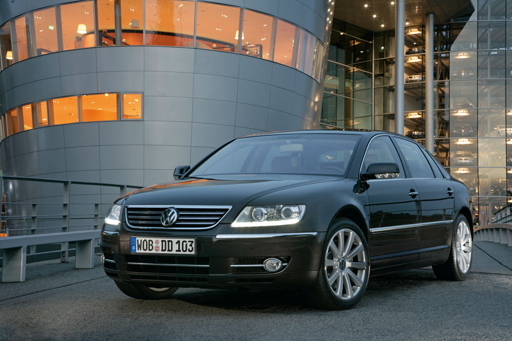 VW Phaeton mit mehr Leistung für Infotainment und Antrieb
