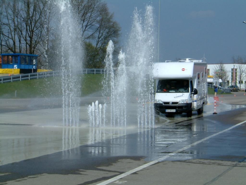 Bürstner veranstaltet Fahrsicherheitstraining für Freizeitfahrzeuge  