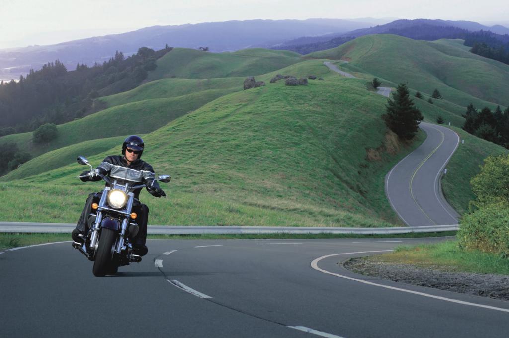 Fahrbericht Suzuki Intruder C 1800 R: King-size-Cruiser aus Japan 