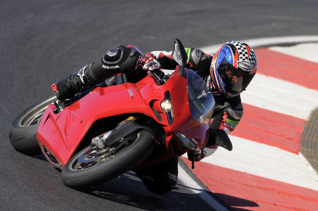 Fahrpräsentation Ducati 1198 S: Exklusiver Edelrenner 