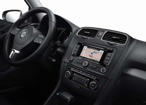 VW-Navi mit CD und SD-Speicher 