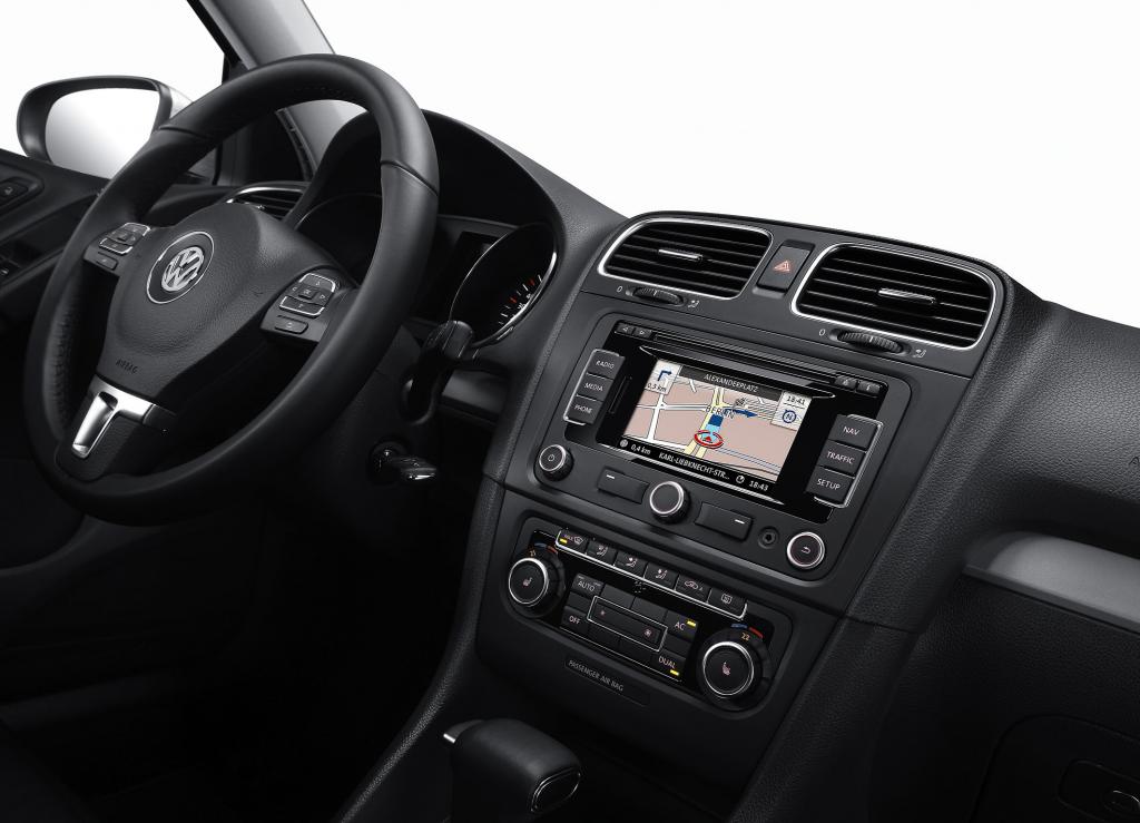 VW-Navi mit CD und SD-Speicher 