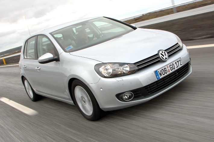 Volkswagen kurbelt Verkauf des neuen Golf an