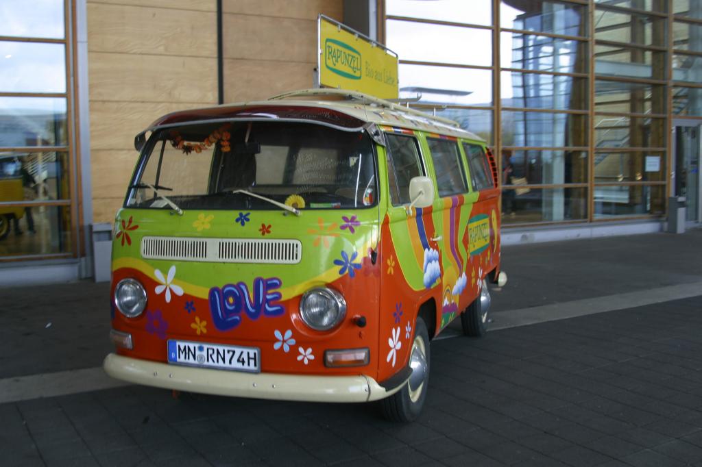 ''Hippie'' gesucht: Ein VW Bulli für die Zeitgeschichte 