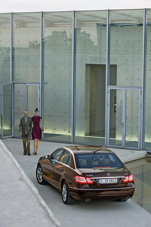 Der Kern vom Stern: Sparmotoren und Sicherheits-High-Tech in der Mercedes E-Klasse 