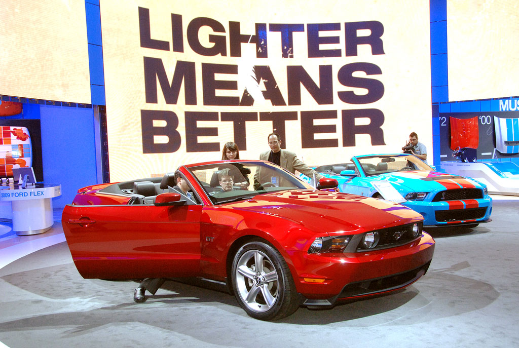 Detroit 2009: Ford demonstriert Stärke und Sparsamkeit