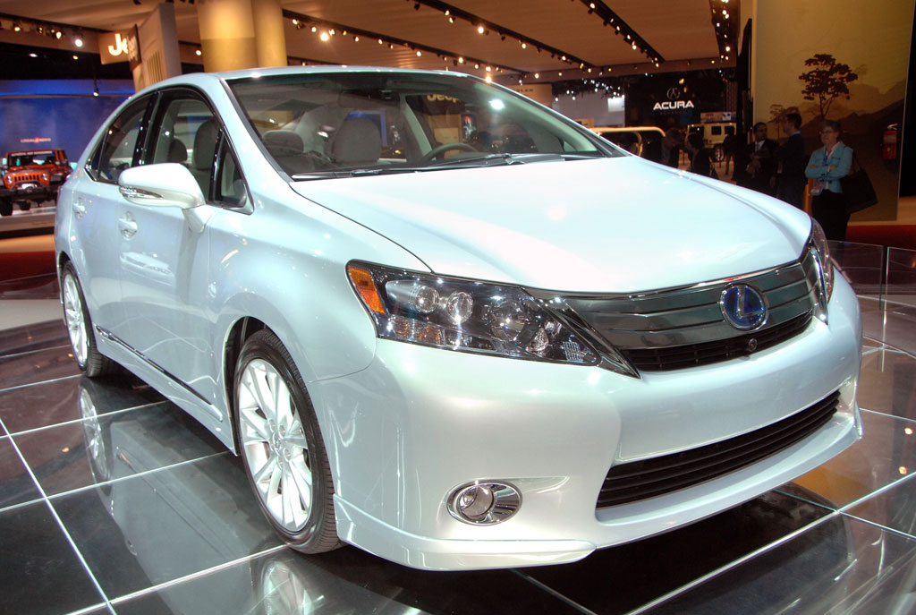 Detroit 2009: Lexus bringt erstes reines Hybridfahrzeug