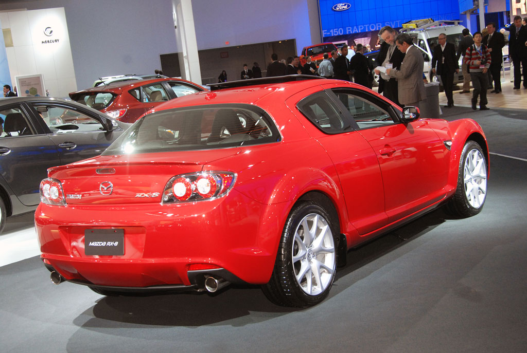 Detroit 2009: Mazda zeigt den neuen 3 mit Fließheck