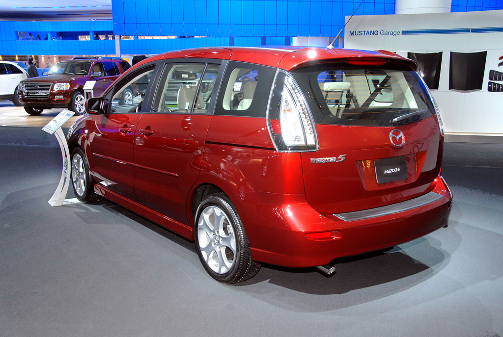 Detroit 2009: Mazda zeigt den neuen 3 mit Fließheck