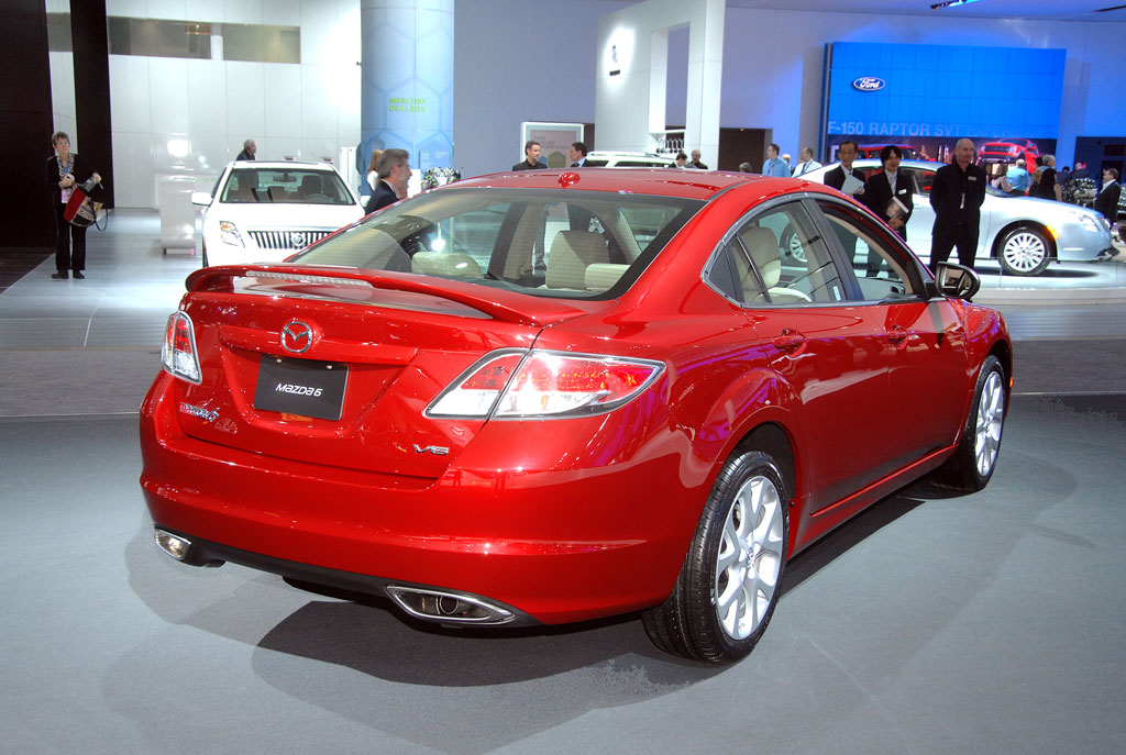 Detroit 2009: Mazda zeigt den neuen 3 mit Fließheck