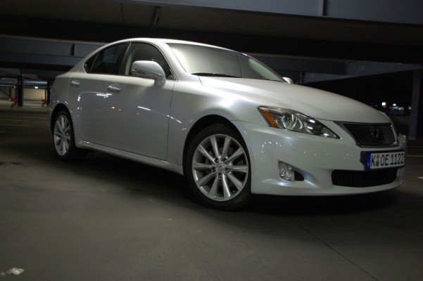 Fahrbericht Lexus IS 250: Japanischer Sportler mit Auto-Pilot