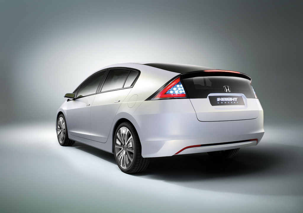 Honda Insight und Toyota Prius: Hybrid-Duell auf der AMI