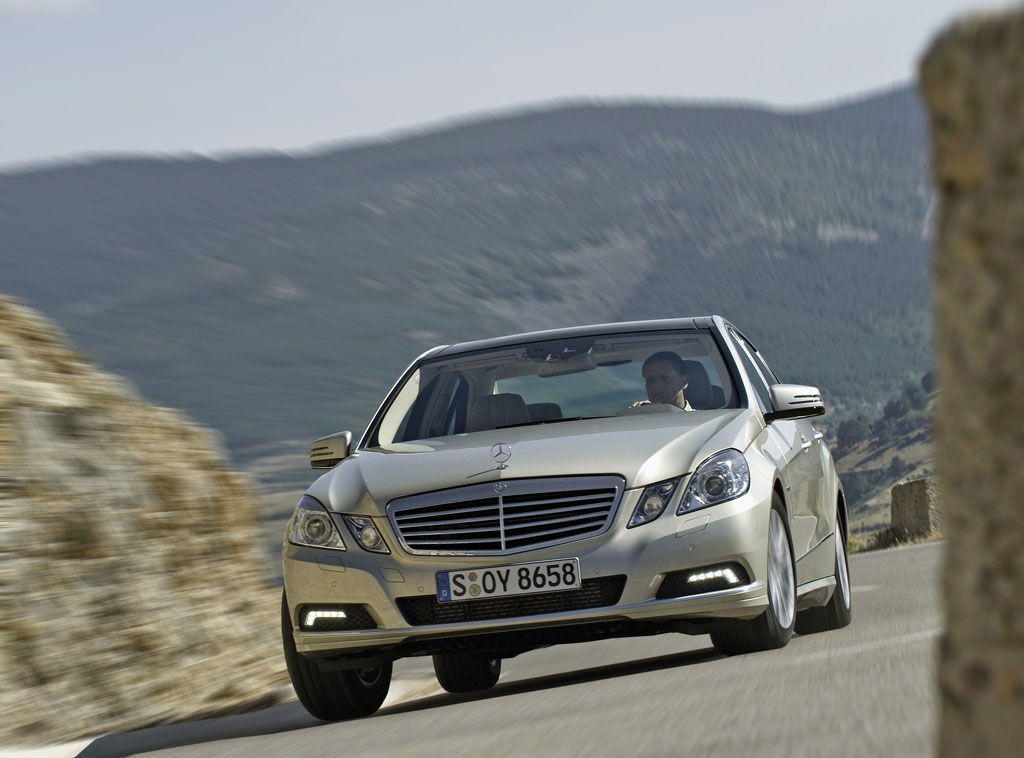 Mercedes-Benz E-Klasse startet bei 41 590 Euro
