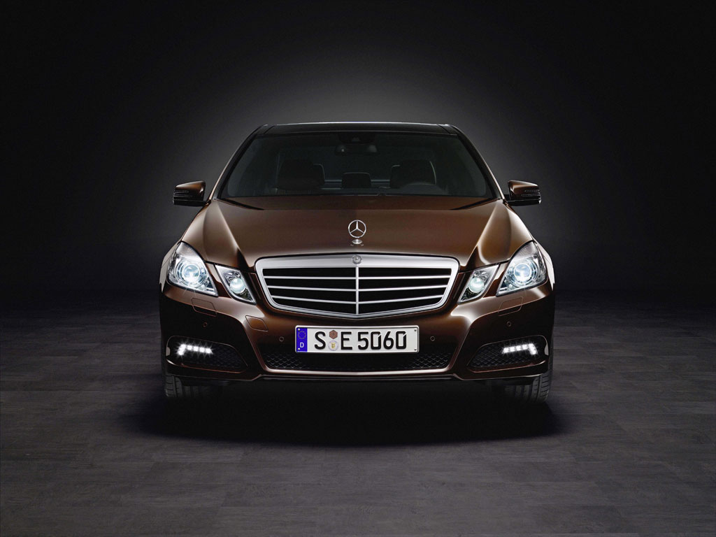 Mercedes-Benz E-Klasse startet bei 41 590 Euro