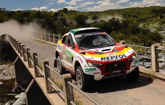 Rallye Dakar: Erster Etappensieg für Mitsubishi