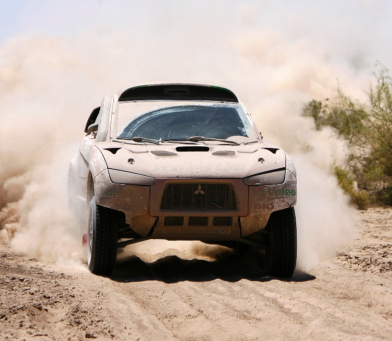 Rallye Dakar: Mitsubishi nur noch mit einem Auto im Rennen