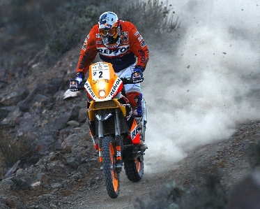 Rallye Dakar: Volkswagen weiter mit drei Race Touareg vorn