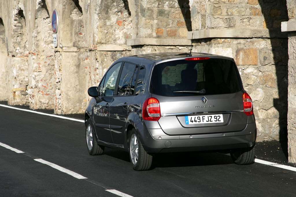 Renault Modus jetzt serienmäßig mit ESP
