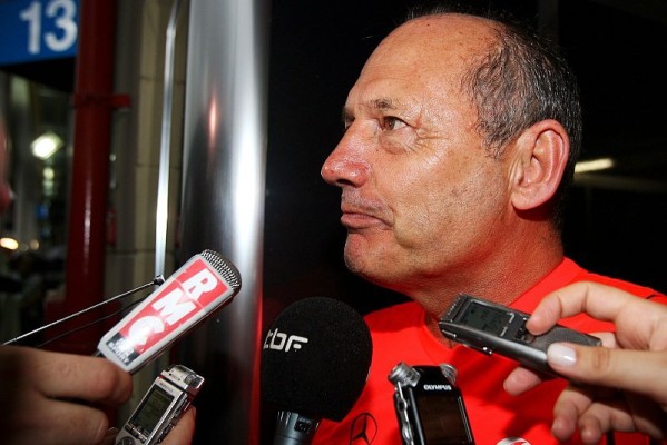Ron Dennis kennt Weg aus der Krise: DNA der Formel 1 muss erhalten bleiben