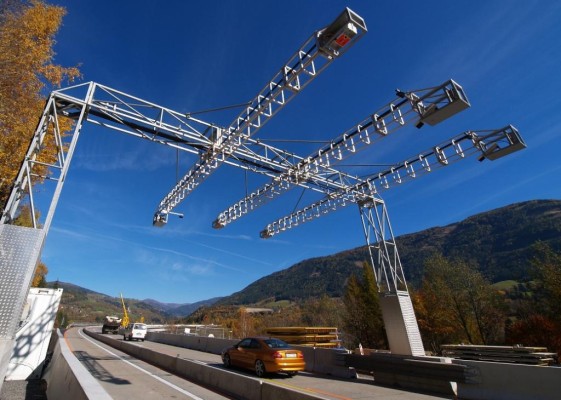 Verkehrsgerichtstag diskutiert über ''Section Control''